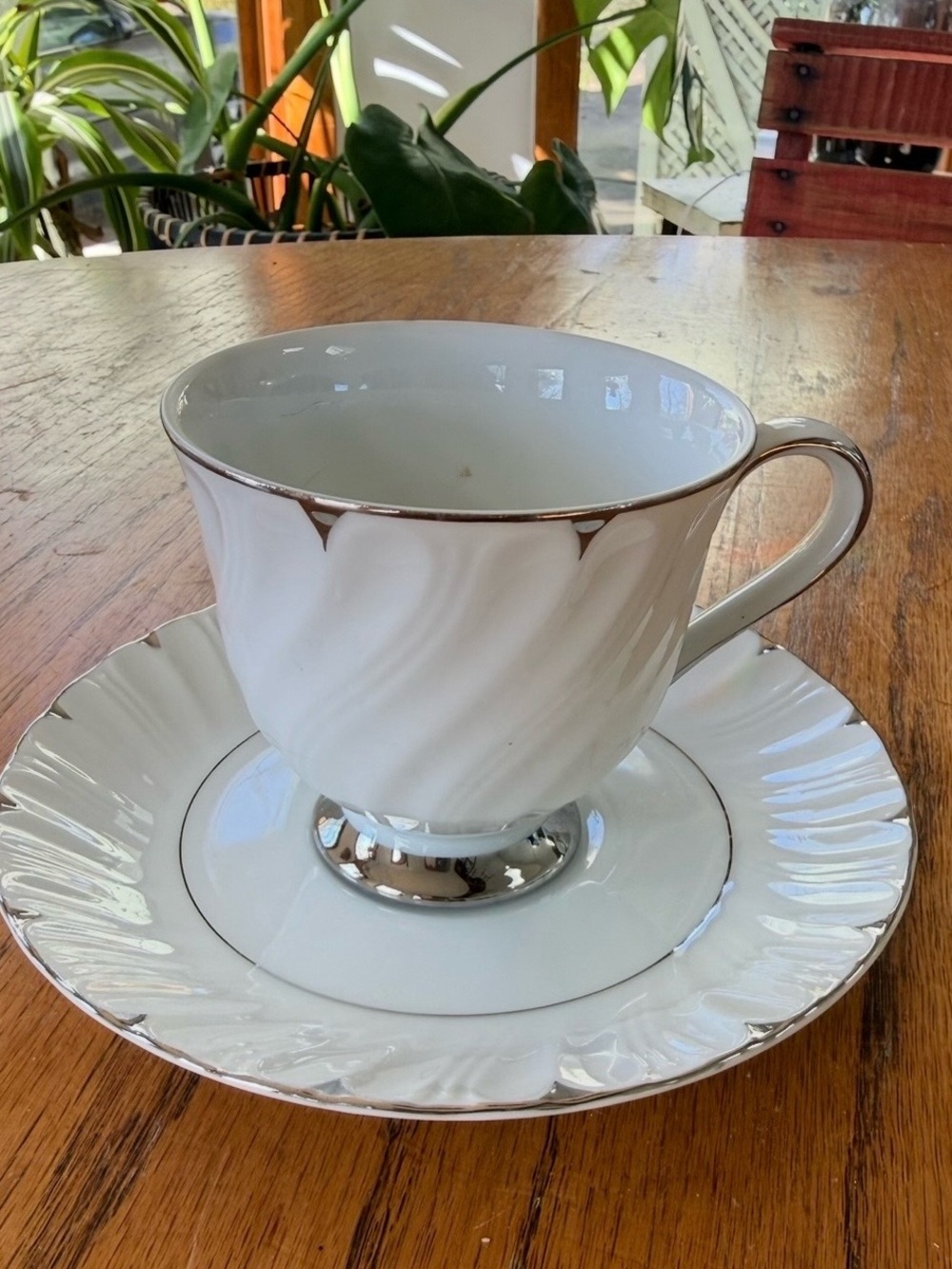 Harmony House Fine China-Heirloom. EUC